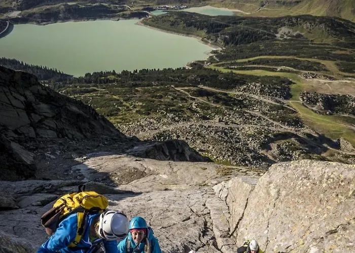 Daire Apartment Daniela In Galtuer By Interhome *